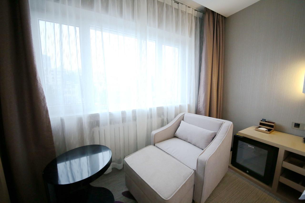 Lavande Hotel Qingdao North Station Shop Dış mekan fotoğraf